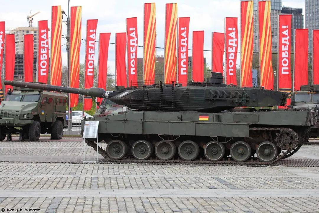 波兰乙组联赛_俄军拆解北约豹2A6坦克性能有重大发现波兰乙组联赛，中国99A：我在忙活什么？