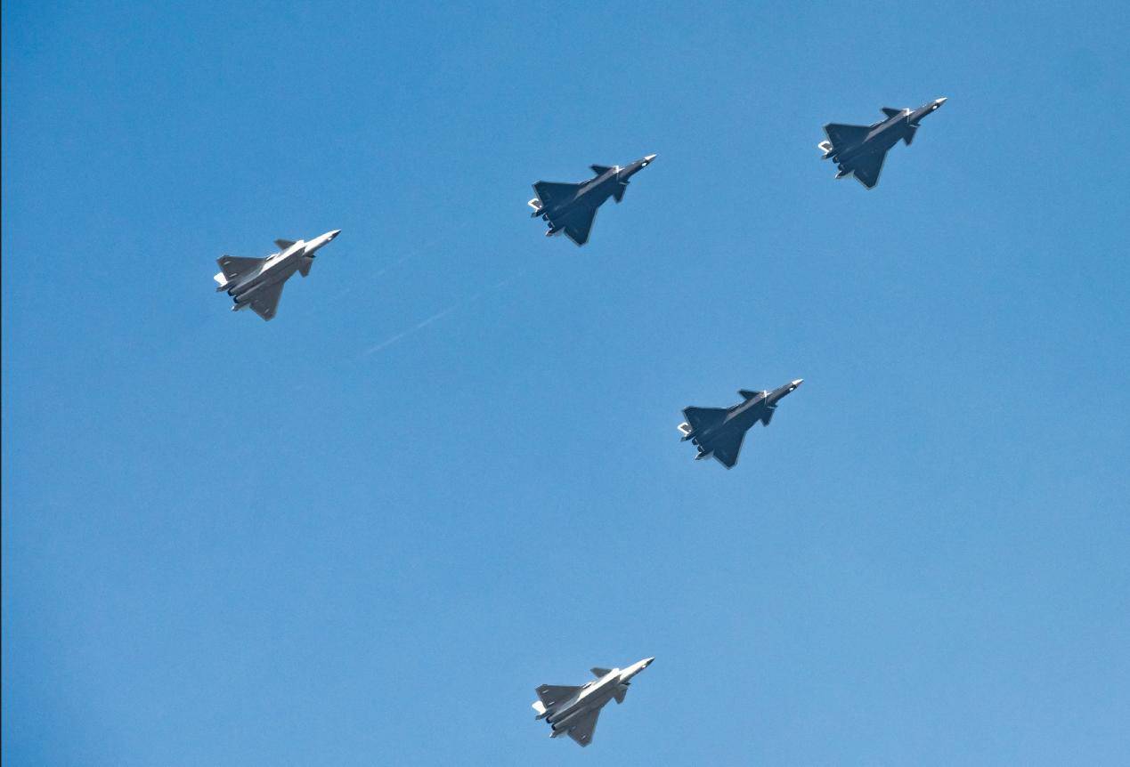 皇冠信用網_1668对325架!中日战机2025年的最新对比皇冠信用網,中国空军稳压日本空自