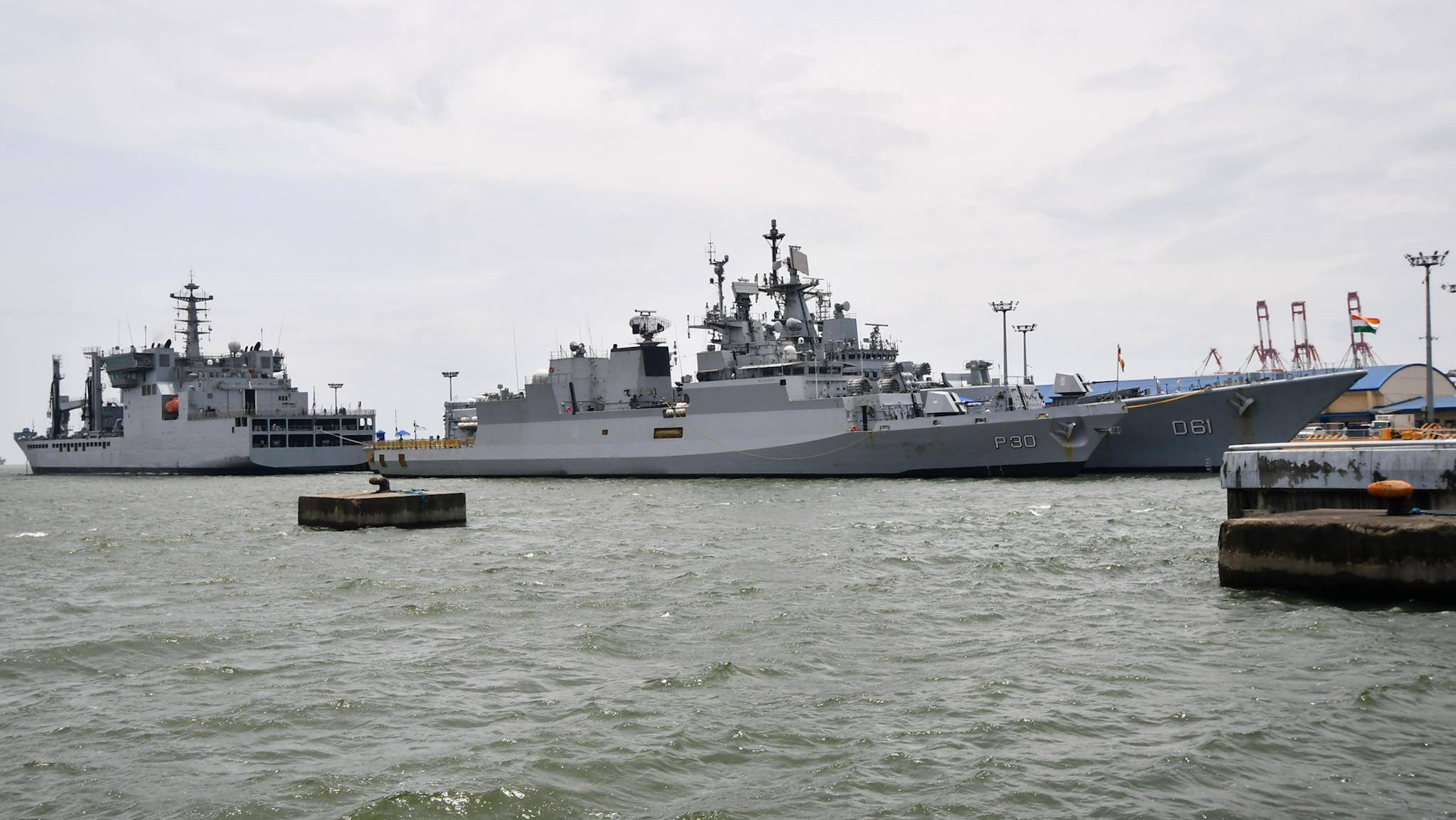 皇冠登一登二登三区别_印海军想给中国来个突然袭击皇冠登一登二登三区别，四舰闯进南海，中方直接“上硬菜”