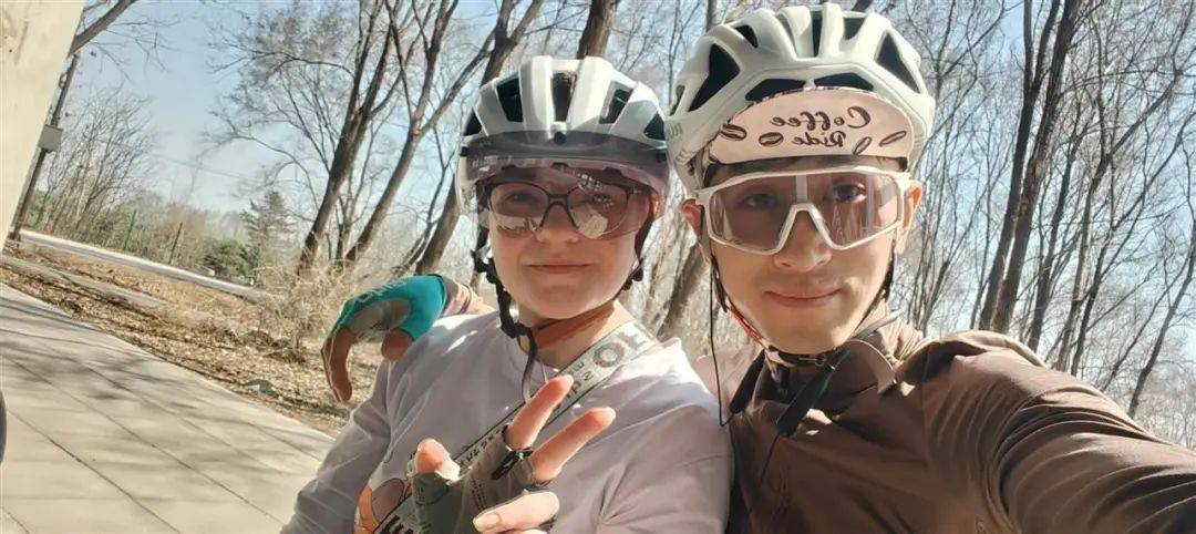 皇冠登3代理申请_外卖小伙结识美籍幼师5个月闪婚：一句话俘获芳心皇冠登3代理申请，没花一分彩礼