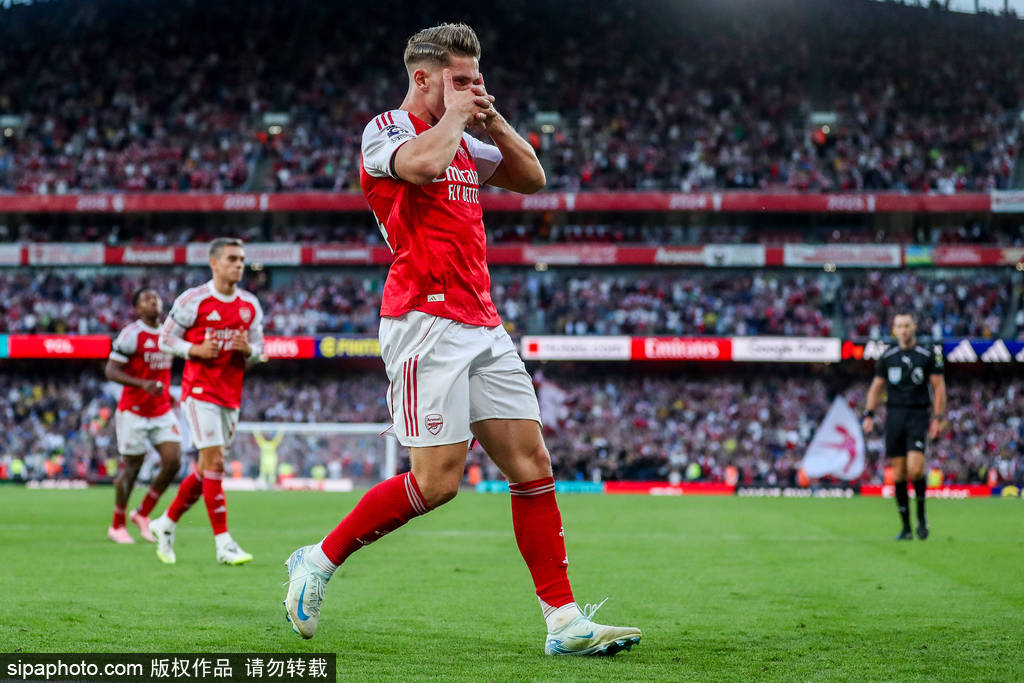 波兰超级联赛
_英超-约克雷斯双响萨卡破门+伤退 阿森纳5-0利兹联暂登顶