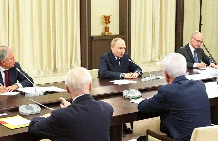 阿尔及利亚甲组联赛_普京透露:乌克兰前线俄军兵力总数超70万