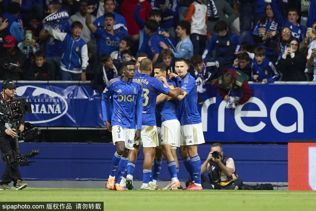 皇冠信用網申请开通_西甲-加西亚失误送礼莱万替补建功 巴萨3-1迎3连胜