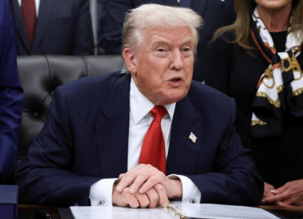 皇冠信用網登3代理_特朗普说一不二皇冠信用網登3代理，绝不让欧洲上桌，英国首相紧急致电无果，貌似准备要对俄罗斯让步？