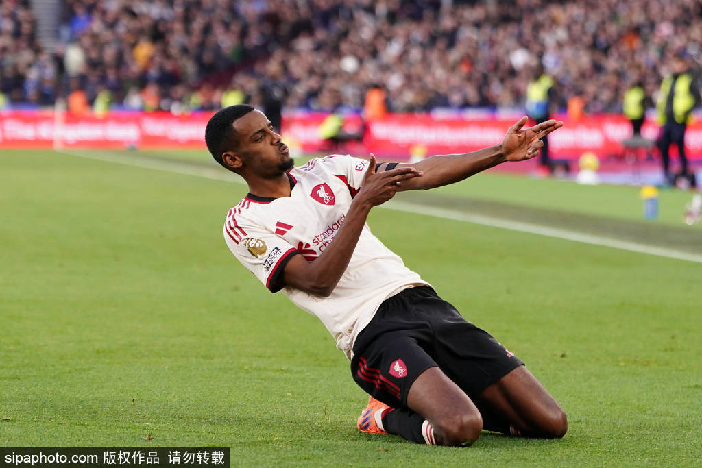 篮球
_观战台:巴萨大战马竞 皇马盼止颓+枪手冲击18场不败