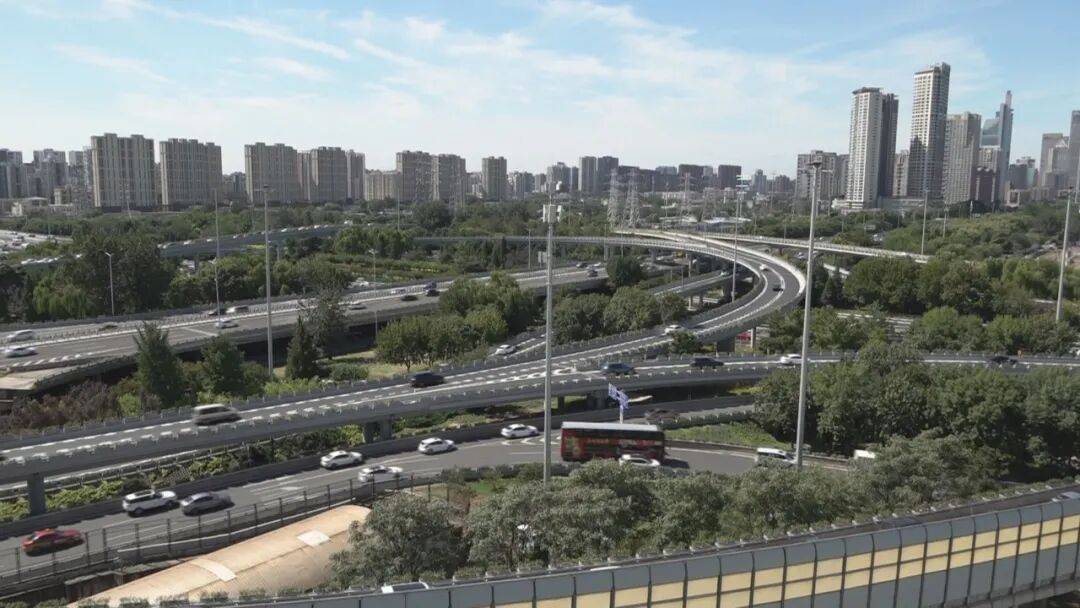 hga035会员注册
_一夜之间hga035会员注册
,铺完8000吨沥青!北京这段路让全网惊叹,获外交部点赞