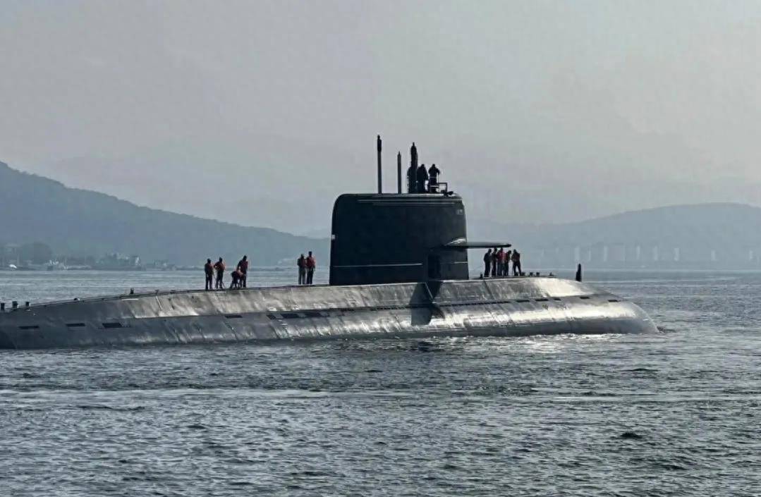 皇冠信用网登2代理_潜艇“下饺子”皇冠信用网登2代理,印媒惊讶4艘039B同时造,火力升级颠覆印巴海战