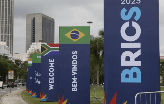 皇冠信用网如何注册_马杜罗被抓皇冠信用网如何注册,武契奇动摇了,关键时刻中国扛大旗,王毅发出最强音