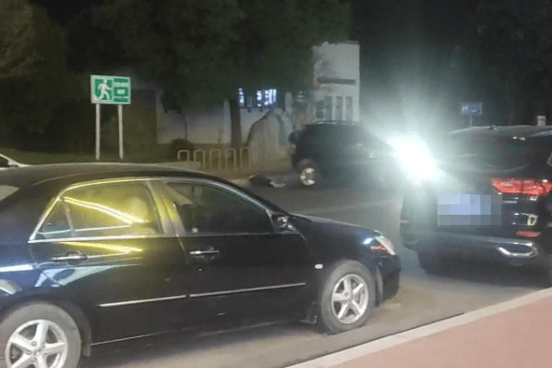 皇冠信用登3代理_上错车引冲突皇冠信用登3代理,车主被殴打后开车撞碾致一死一伤 二审维持原判:车主死缓