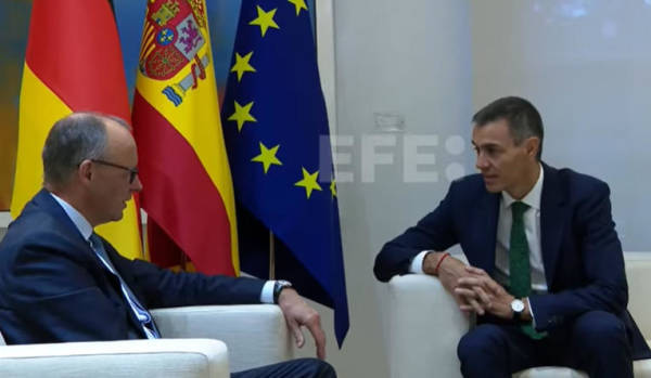 皇冠信用网会员开户
_西班牙首相两次拒接默茨电话皇冠信用网会员开户
,“懦夫!道不同…”